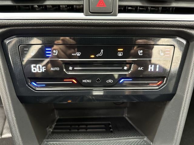 Certified 2025 Volkswagen Taos SEL image 20