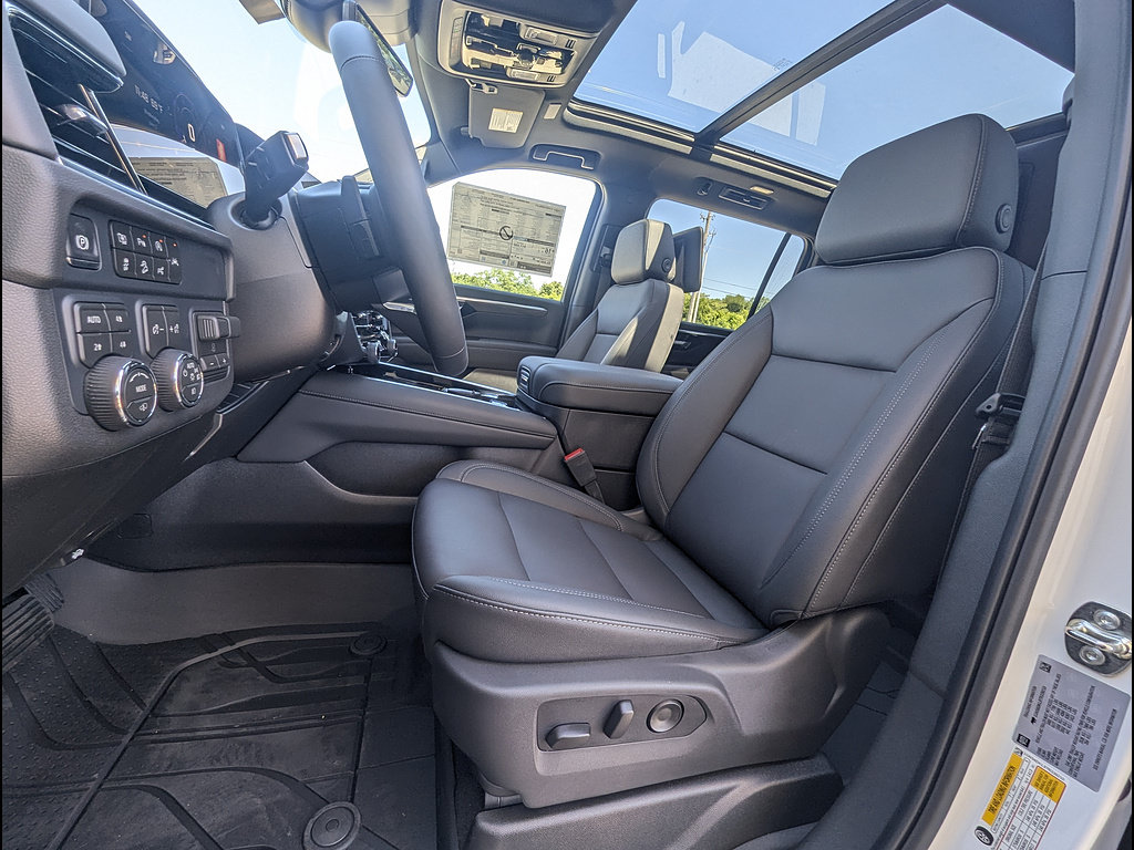 New 2026 Chevrolet Suburban Z71 w/ Z71 Off-Road Package AWD/4WD image 14