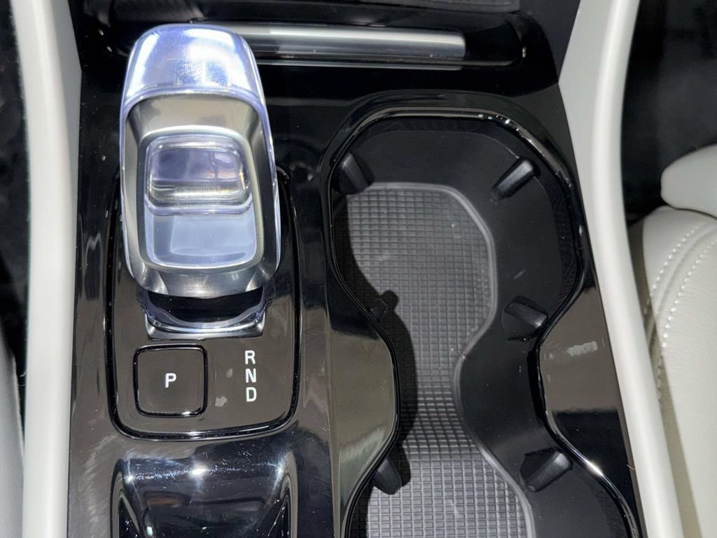 Certified 2024 Volvo XC40 B5 Ultimate w/ Protection Package Premier AWD/4WD image 22
