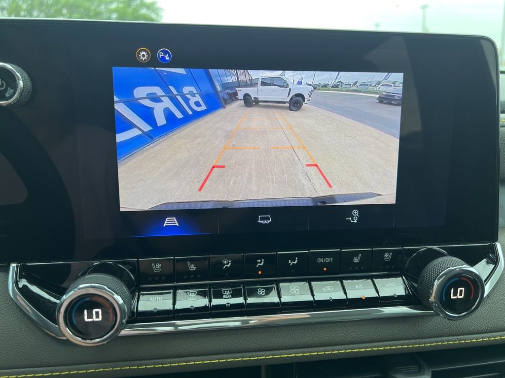 Used 2025 Chevrolet Colorado ZR2 AWD/4WD image 32