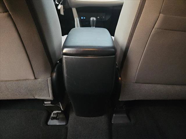 Used 2015 Toyota RAV4 XLE AWD/4WD image 17