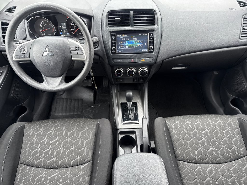 Used 2025 Mitsubishi Outlander Sport ES AWD/4WD image 13