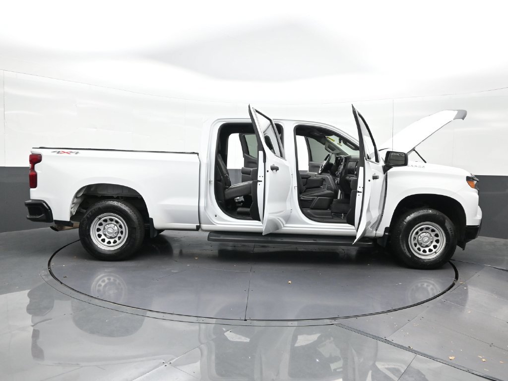 Used 2023 Chevrolet Silverado 1500 W/T w/ WT Value Package AWD/4WD image 36