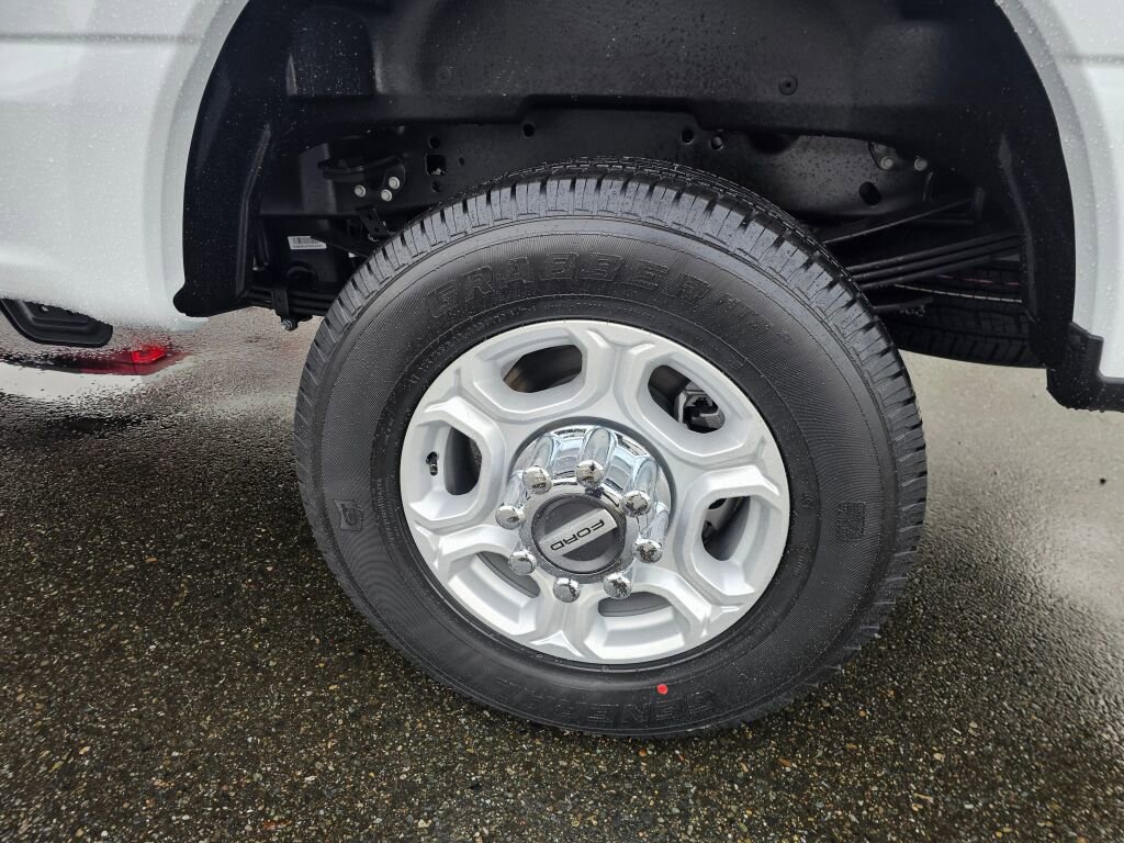 New 2026 Ford F350 XLT image 7