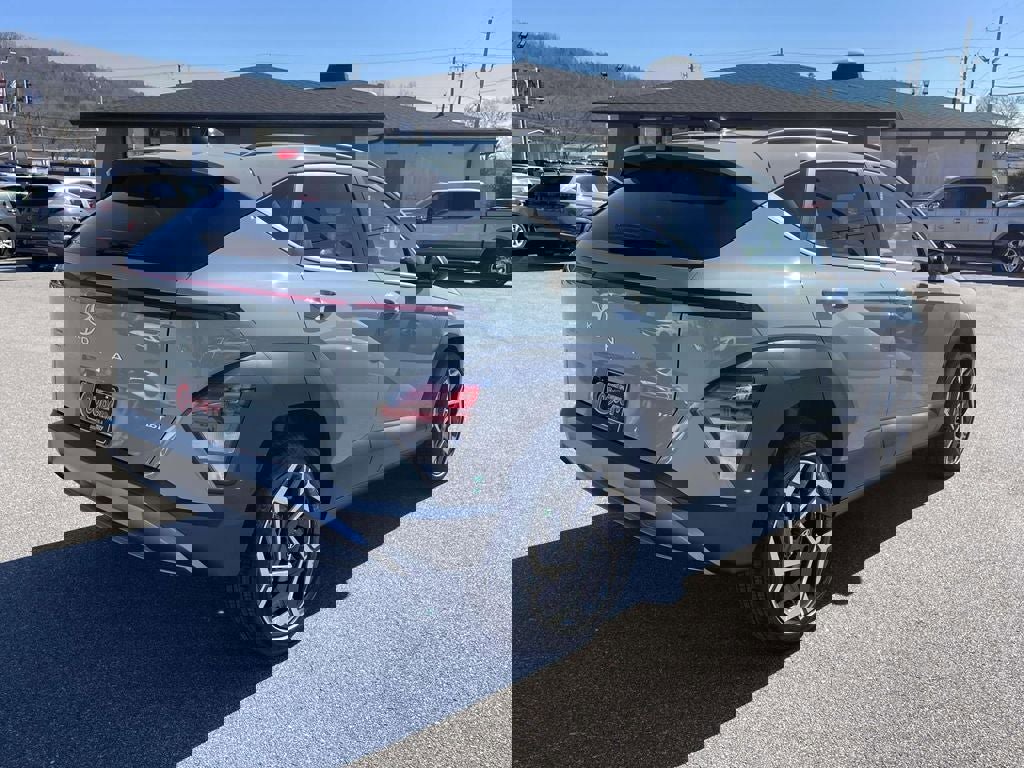 New 2026 Hyundai Kona SEL Premium image 3