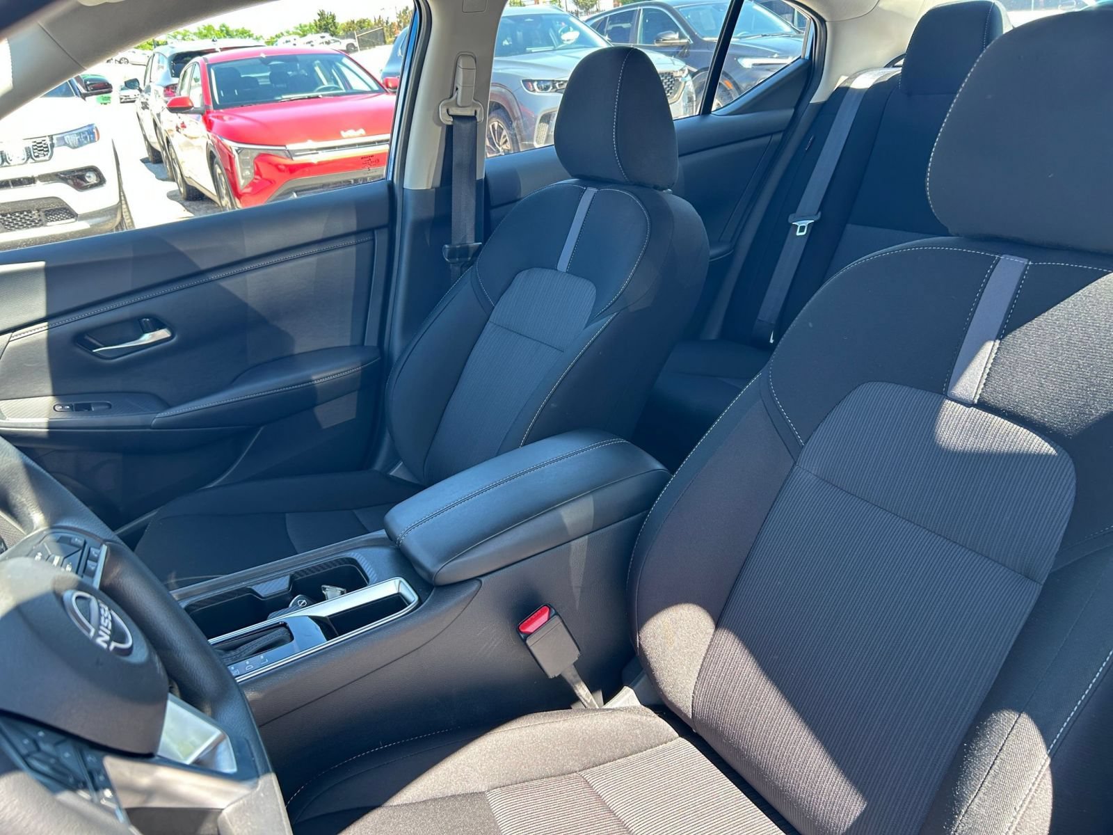 Used 2025 Nissan Sentra SV FWD image 31