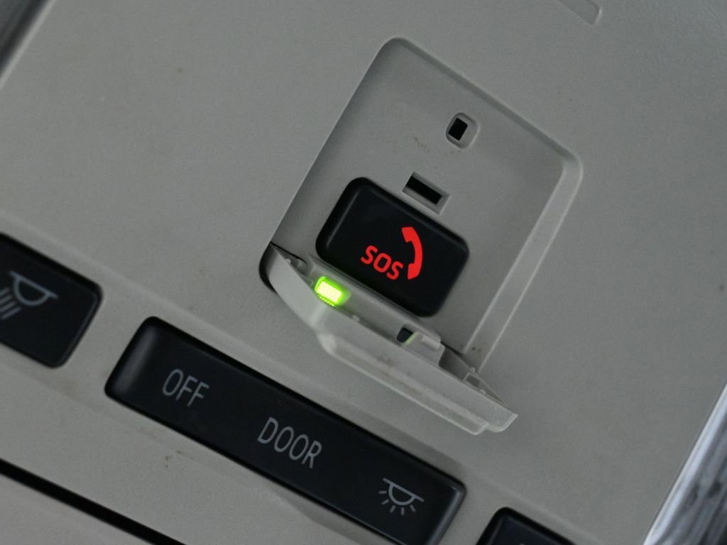 Used 2023 Toyota Highlander LE image 22