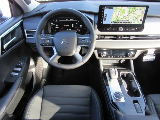 New 2026 Mitsubishi Outlander SE FWD image 10