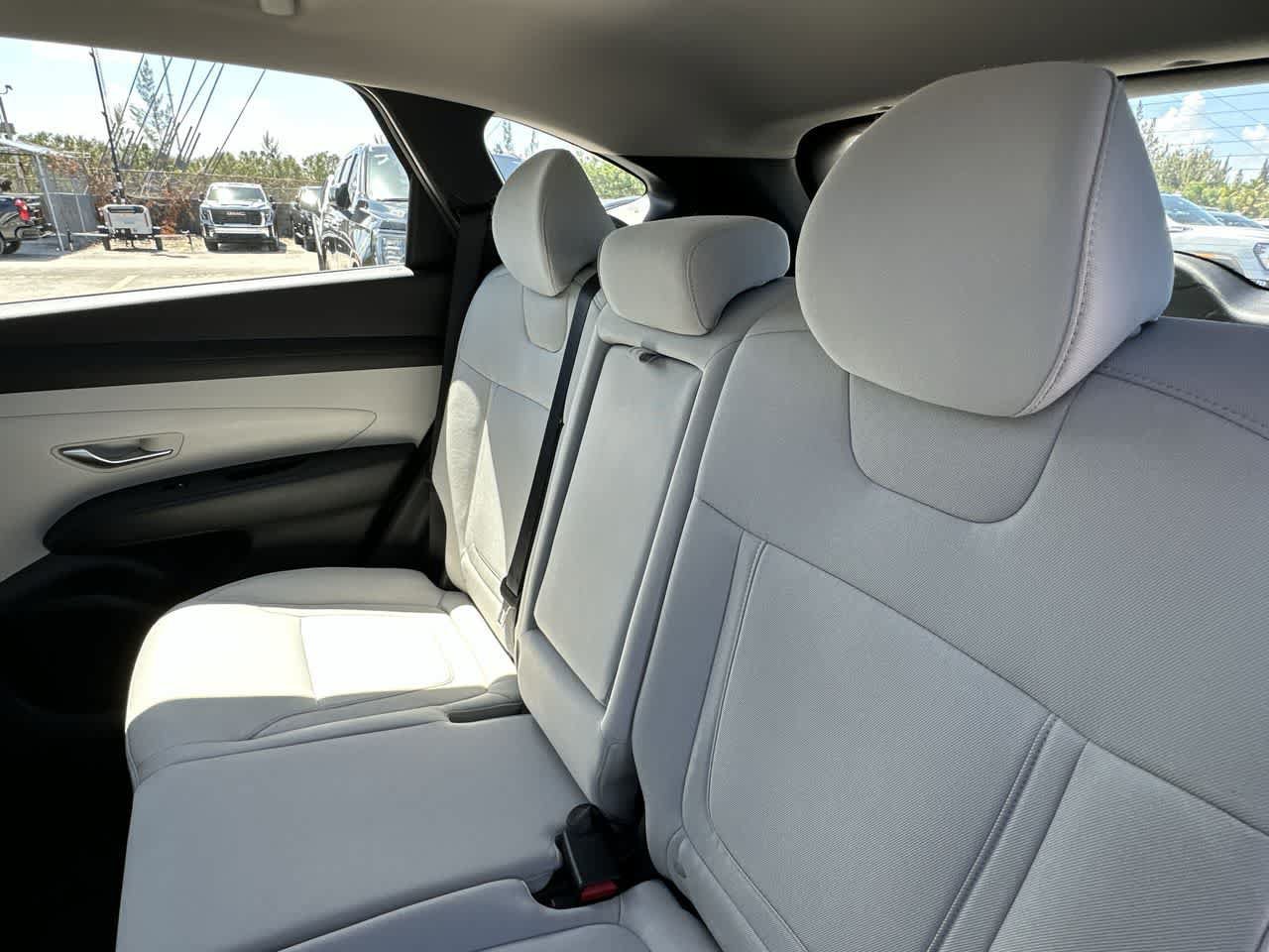 Used 2026 Hyundai Tucson SE FWD image 22