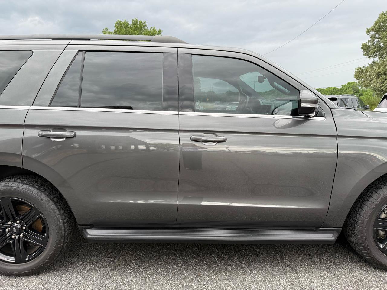 Used 2019 Ford Expedition XLT w/ Equipment Group 201A RWD image 41
