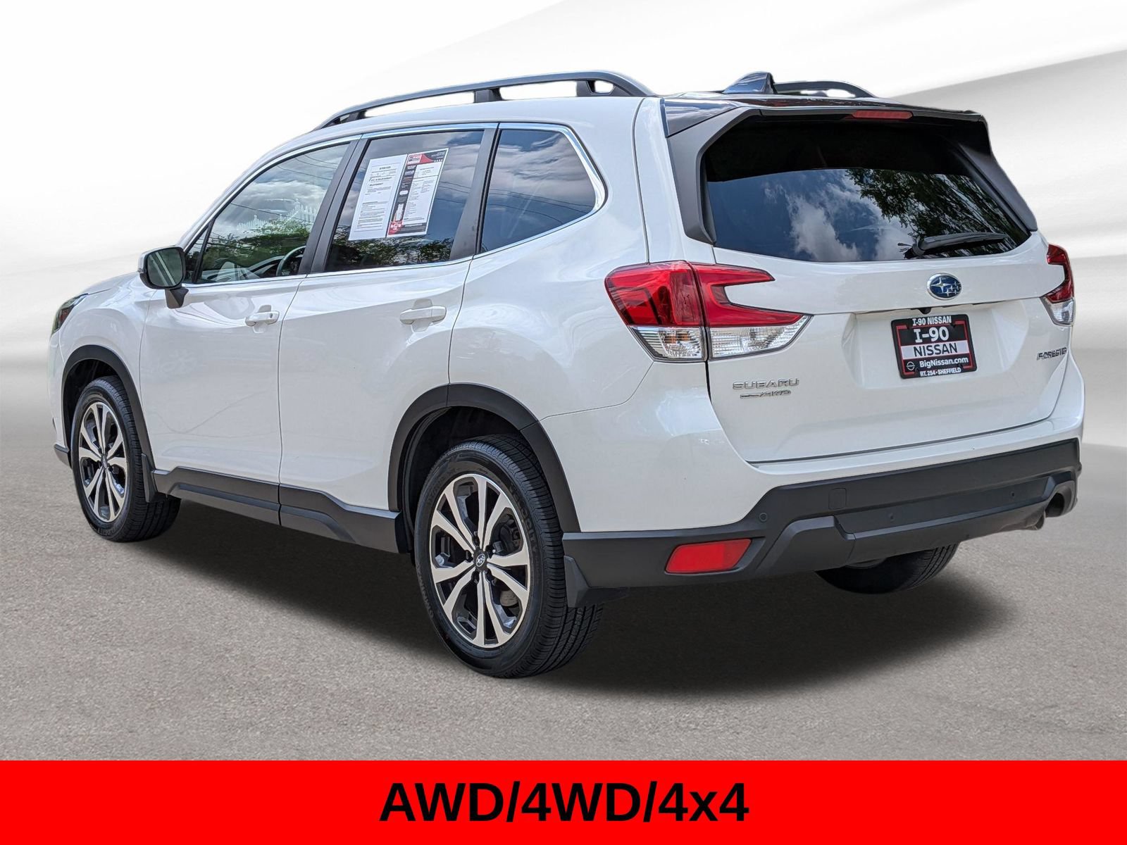 Used 2024 Subaru Forester Limited AWD/4WD image 11
