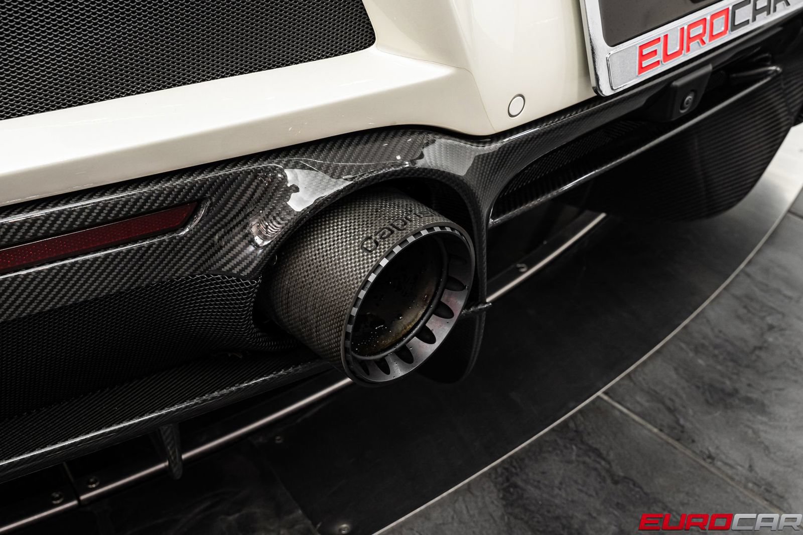 Used 2021 Ferrari F8 Tributo RWD image 32
