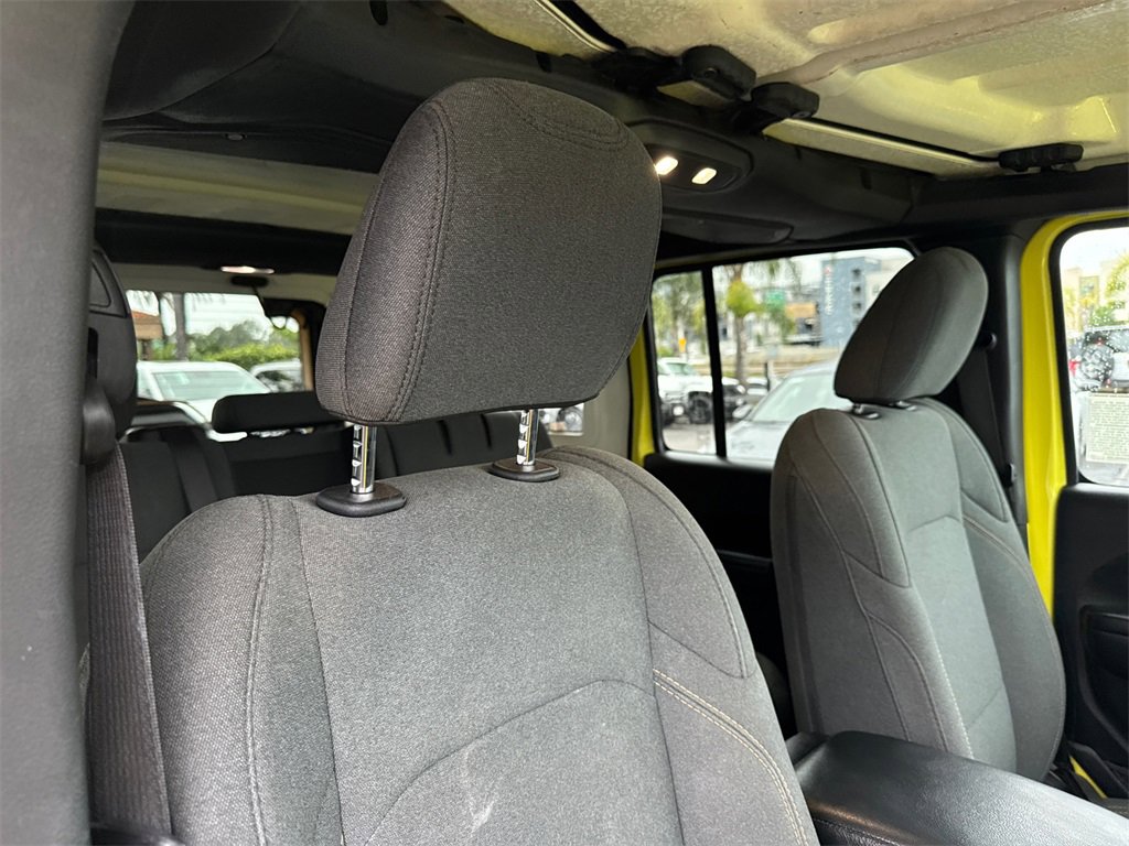 Used 2024 Jeep Wrangler Unlimited image 18