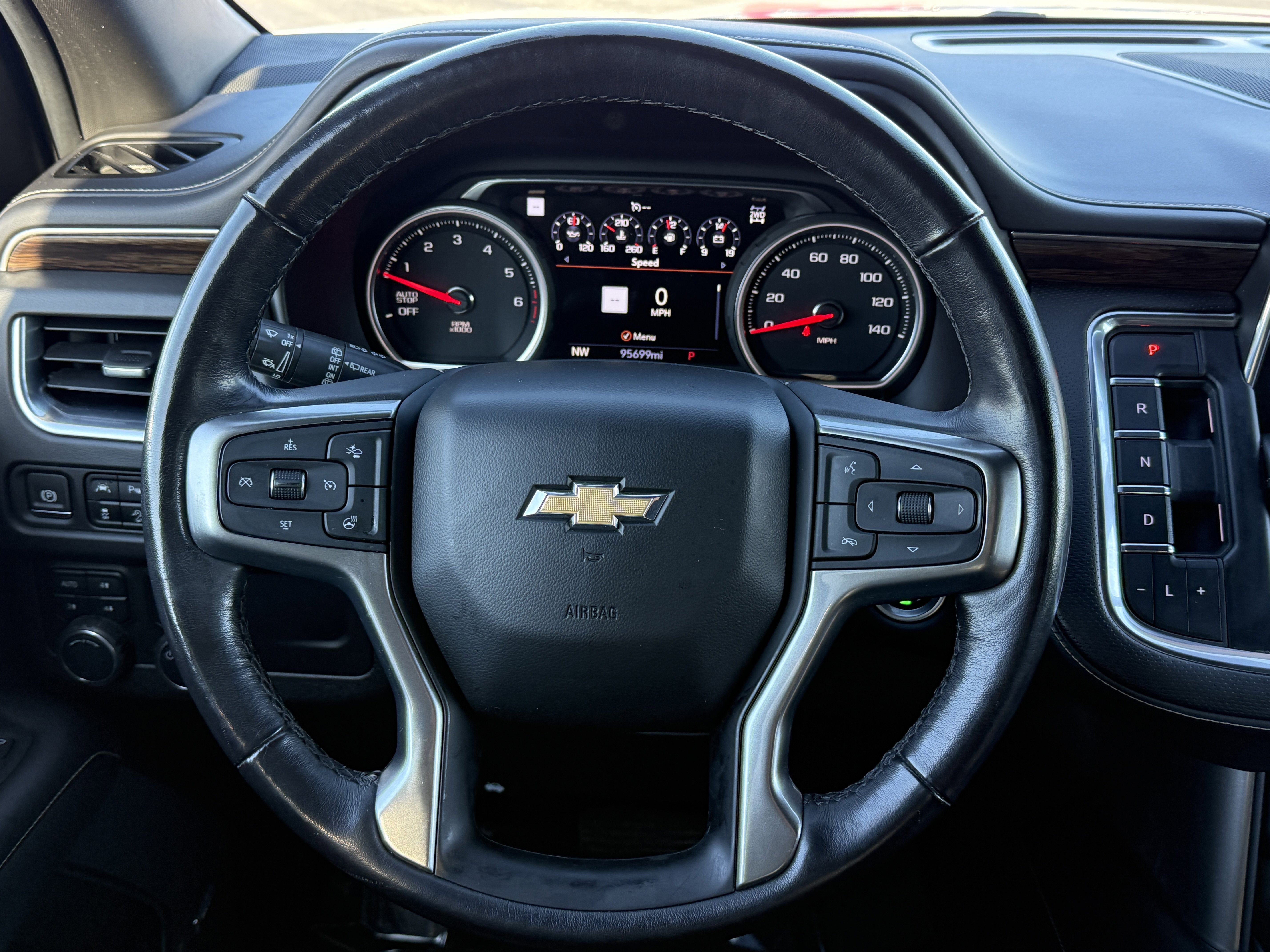 Used 2021 Chevrolet Suburban Premier image 33