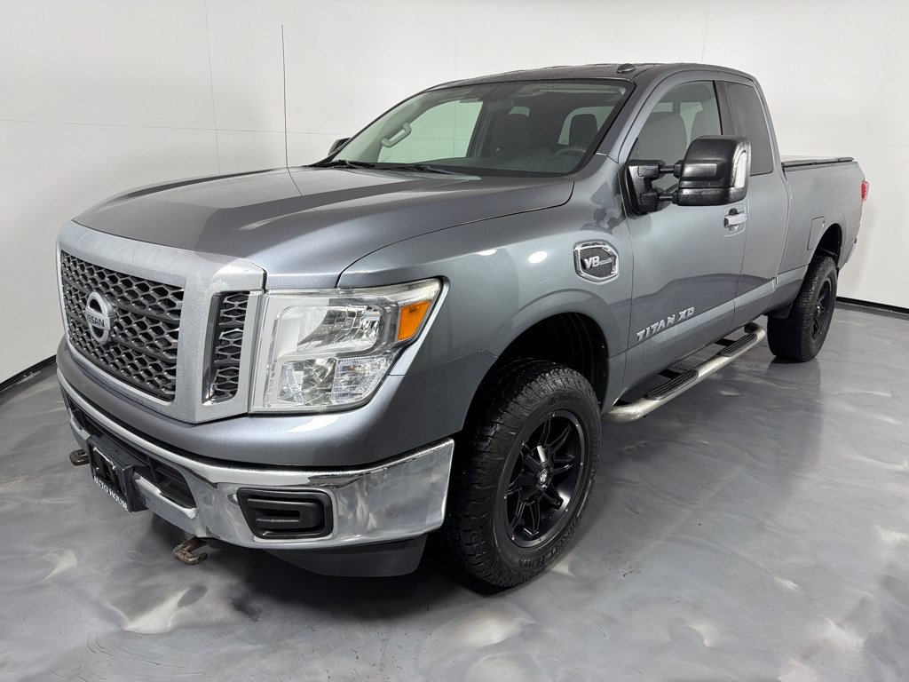 Used 2017 Nissan Titan SV AWD/4WD image 7