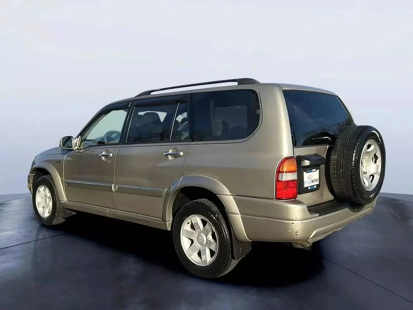 Used 2003 Suzuki XL7 4WD image 3