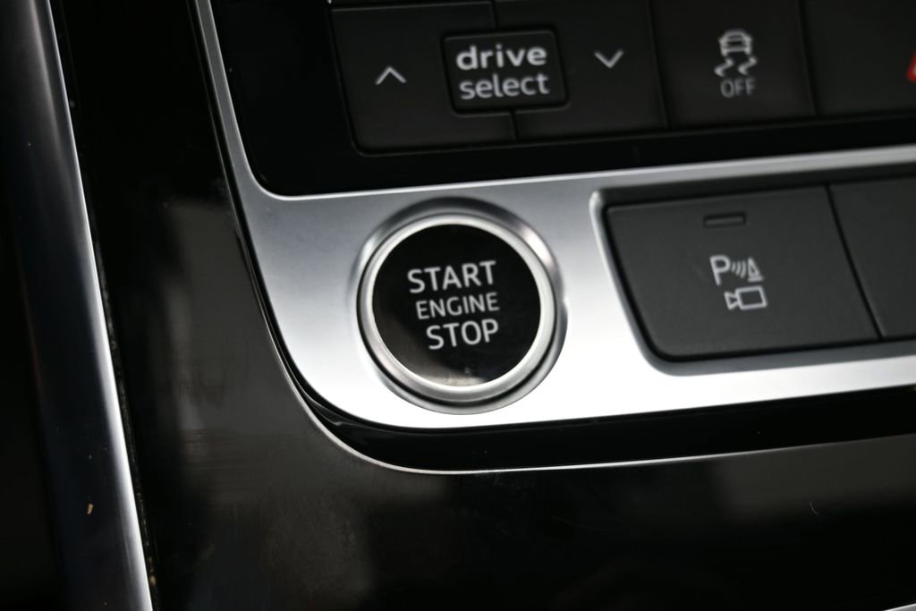 Used 2023 Audi Q7 2.0T Premium Plus w/ Premium Plus Package AWD/4WD image 28