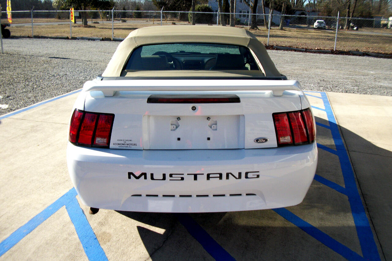 Used 2004 Ford Mustang Deluxe Convertible image 13