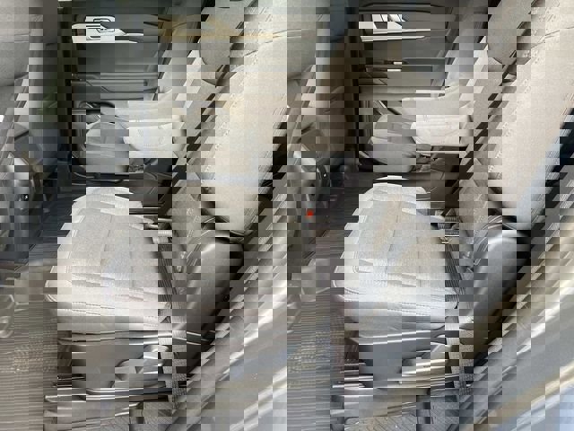 Used 2025 Ford Explorer Active RWD image 15