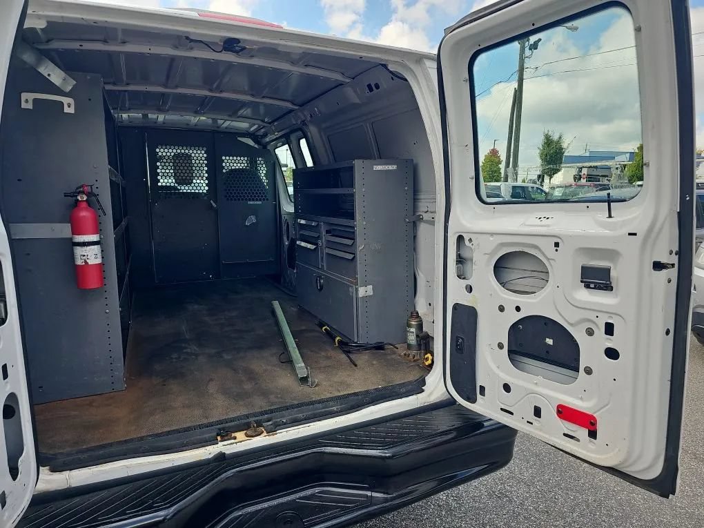 Used 2010 Ford E-150 and Econoline 150 RWD image 19