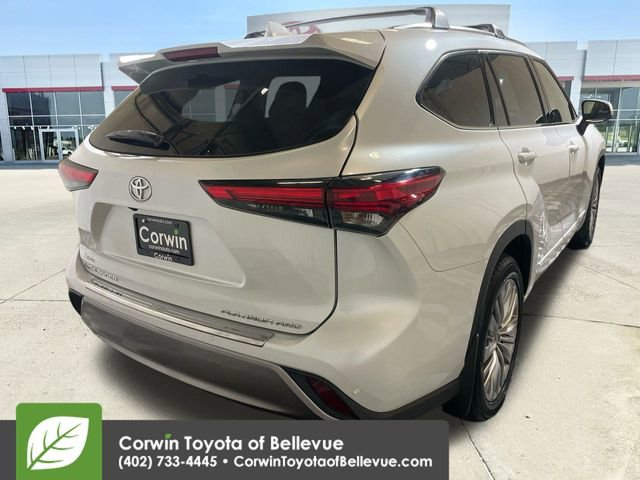 Used 2022 Toyota Highlander Platinum image 8