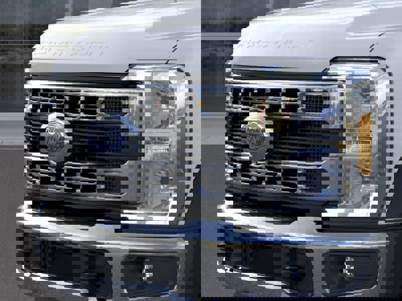 New 2025 Ford F450 XL w/ XL Chrome Package image 17