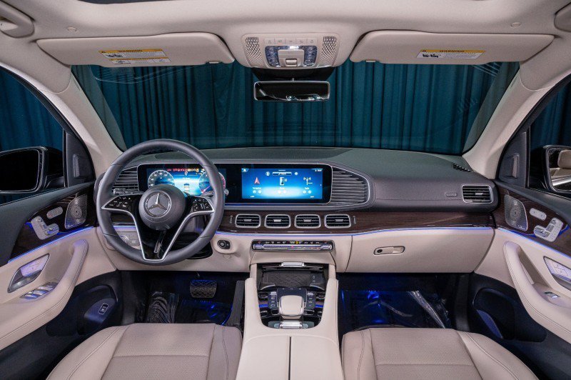 Certified 2026 Mercedes-Benz GLS 450 4MATIC image 13