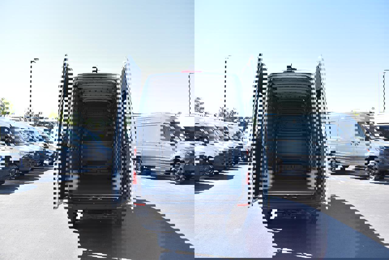 New 2025 Mercedes-Benz Sprinter 2500 image 7