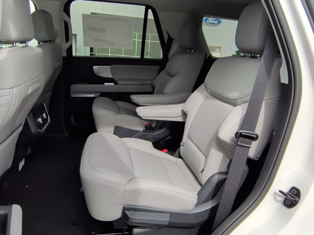 New 2027 Ford Expedition Active RWD image 35