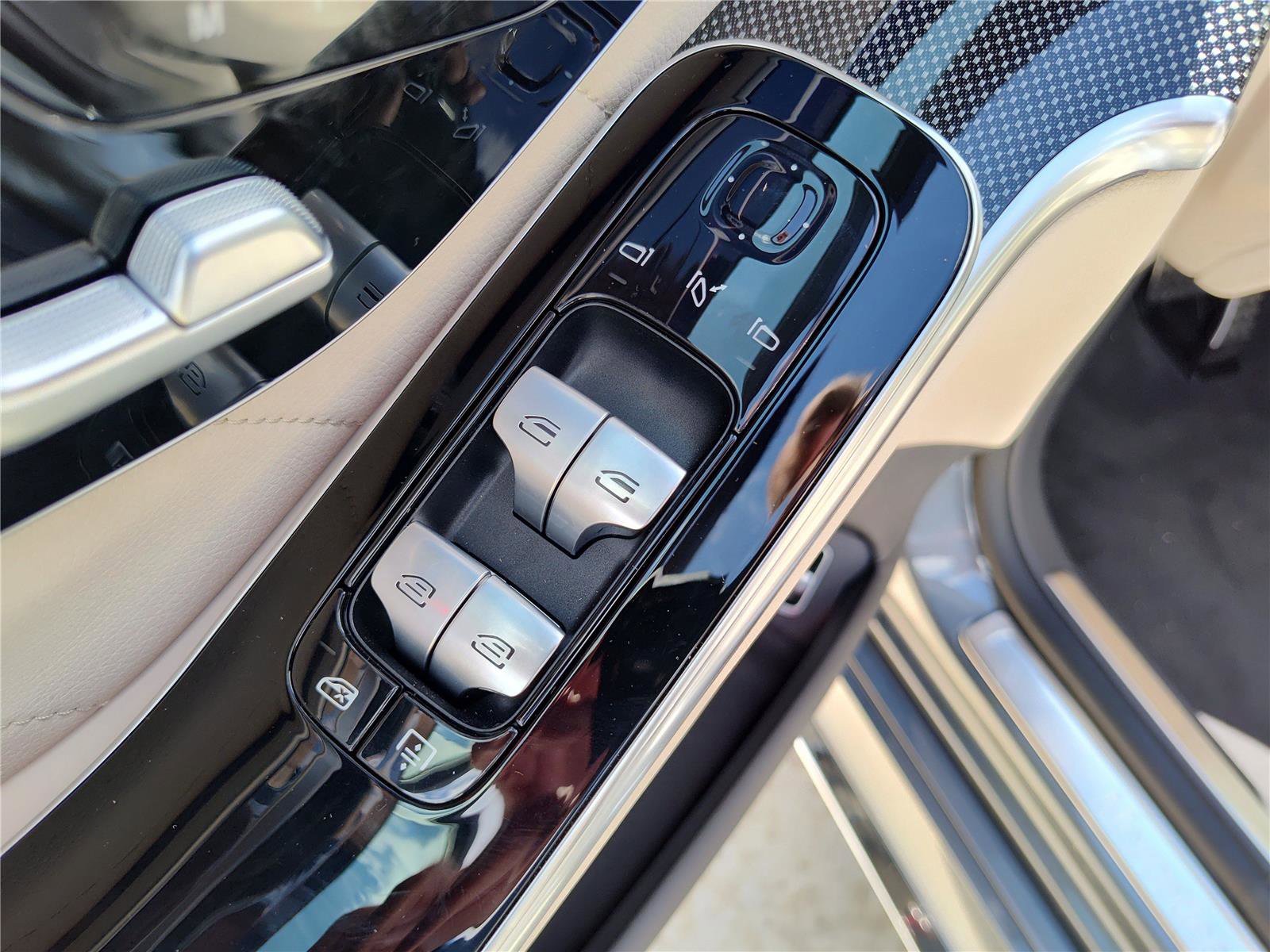 New 2025 Mercedes-Benz S 580 4MATIC Sedan image 14