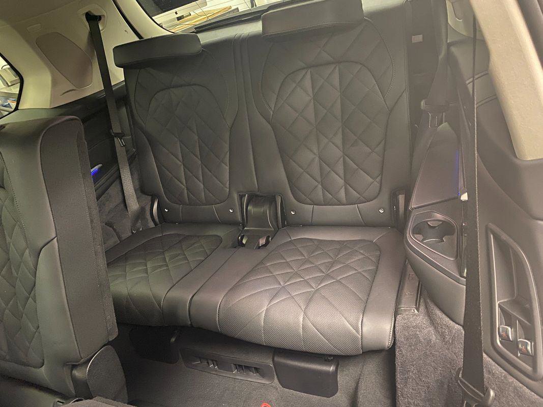 Used 2024 BMW X7 xDrive40i image 15