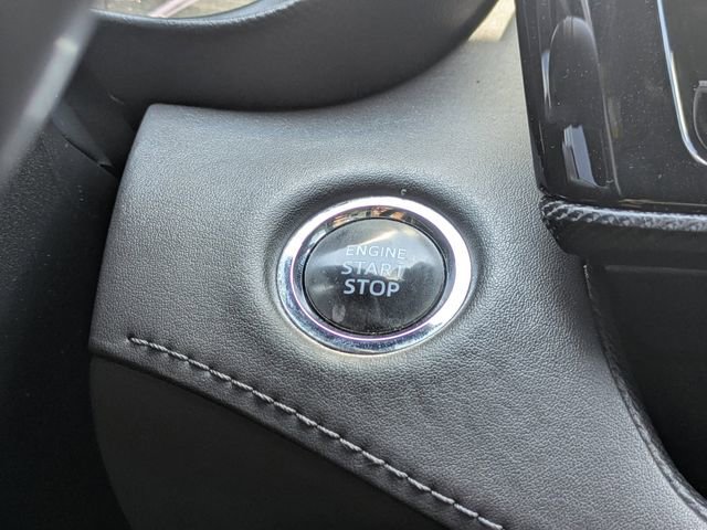 Used 2022 Toyota Highlander XSE FWD image 33