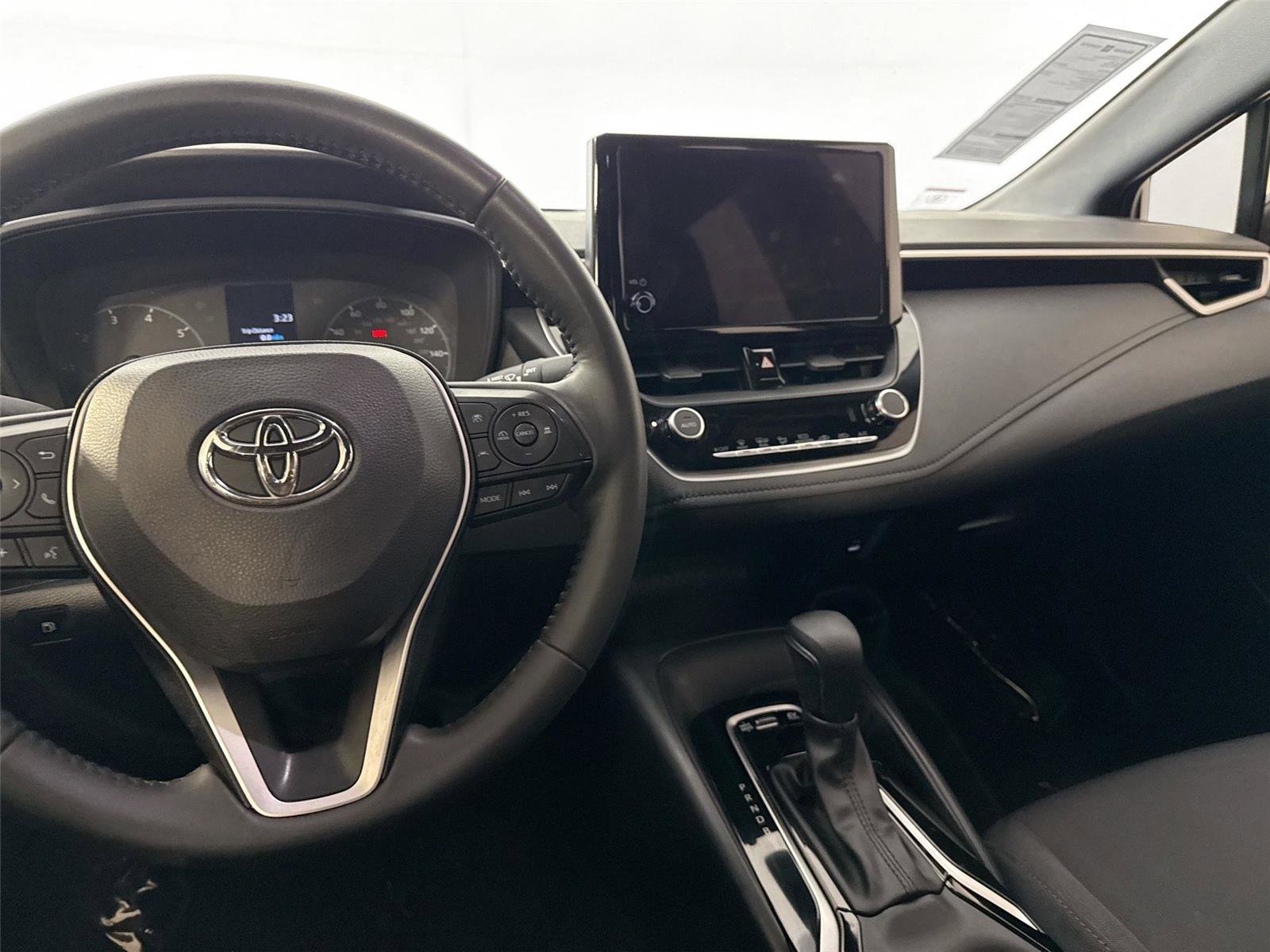 Certified 2024 Toyota Corolla SE image 28