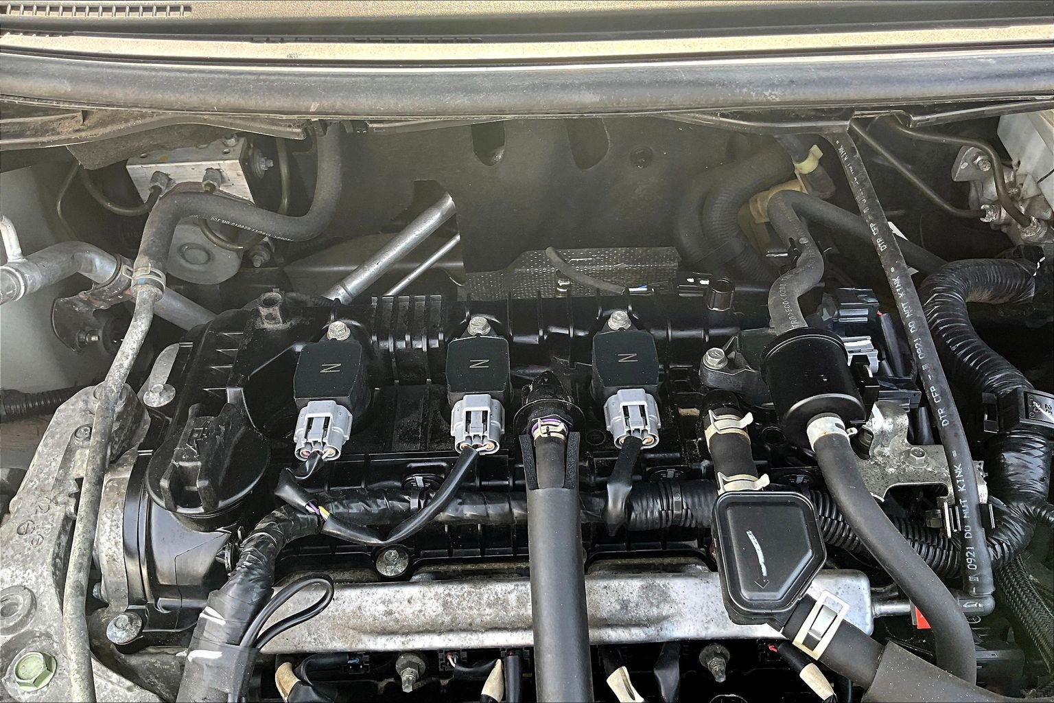 Used 2021 Nissan Versa SV FWD image 33