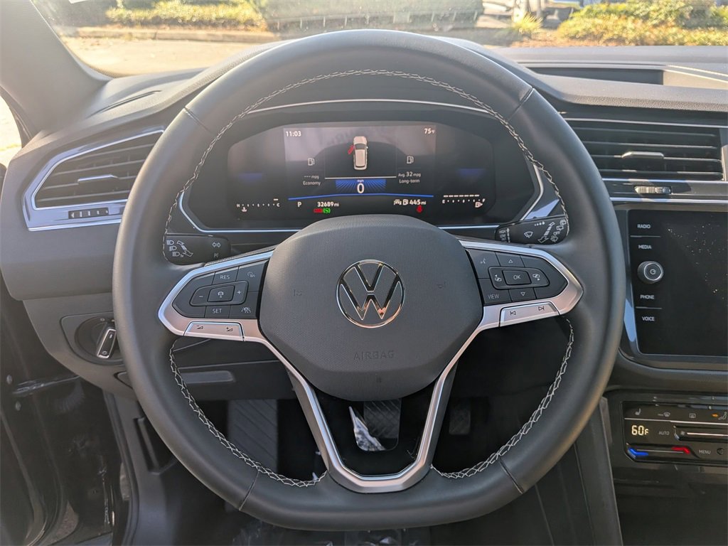 Used 2024 Volkswagen Tiguan SE image 24