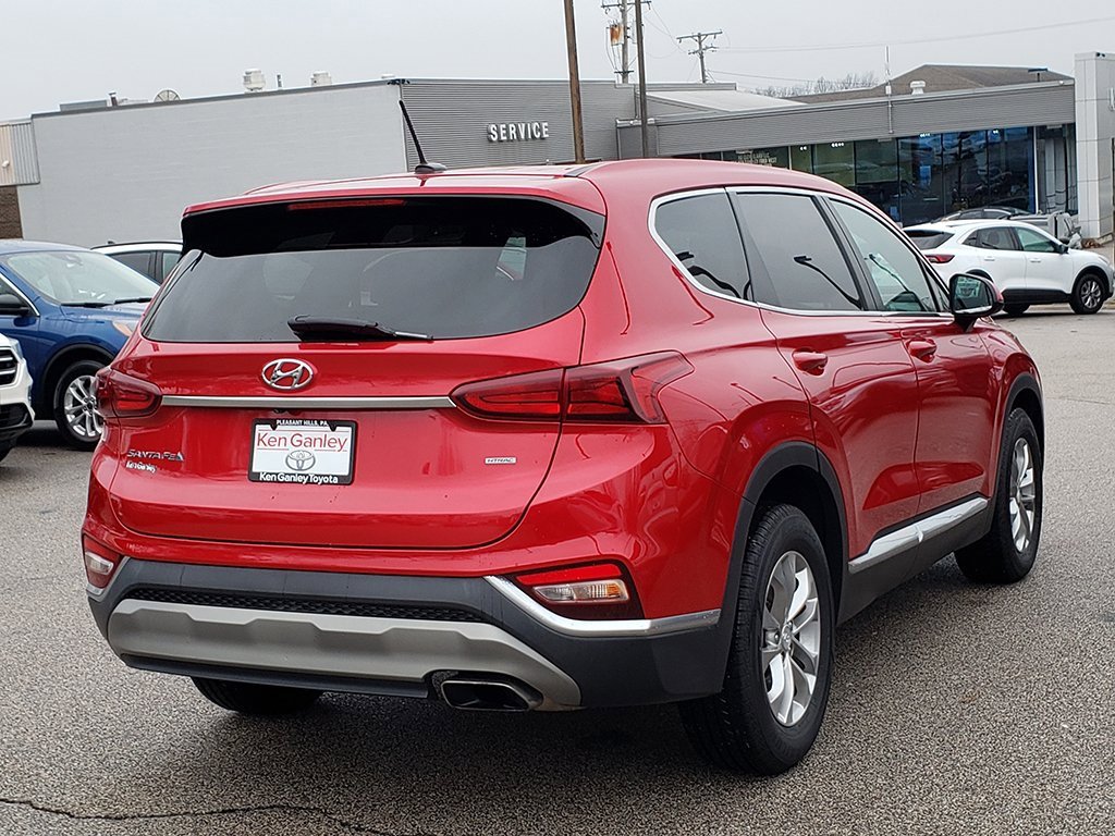 Used 2020 Hyundai Santa Fe SE image 5