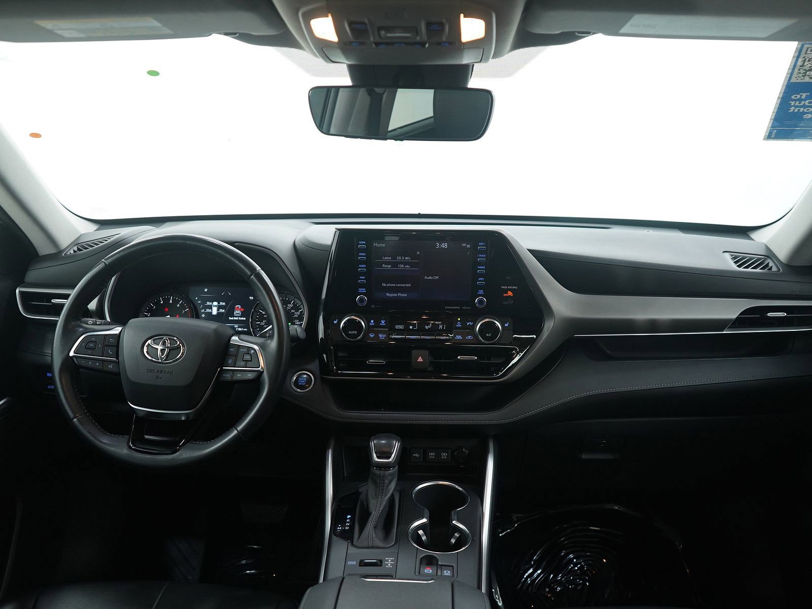 Used 2020 Toyota Highlander XLE image 15