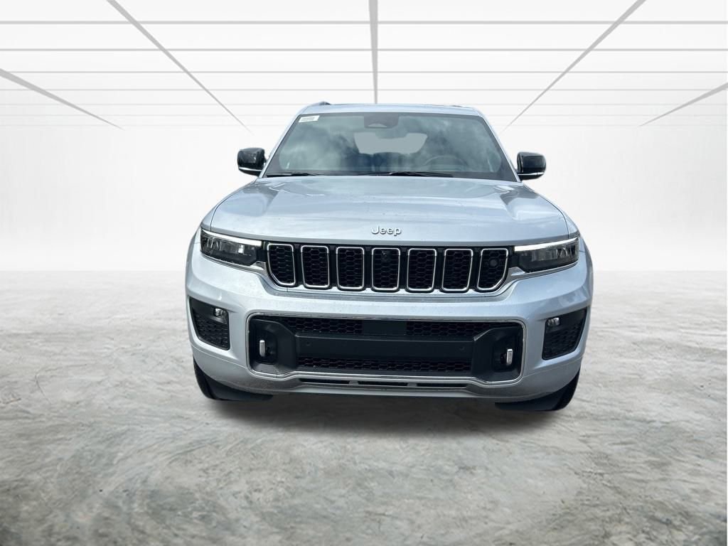New 2025 Jeep Grand Cherokee Overland w/ Adv Protech Group III image 8