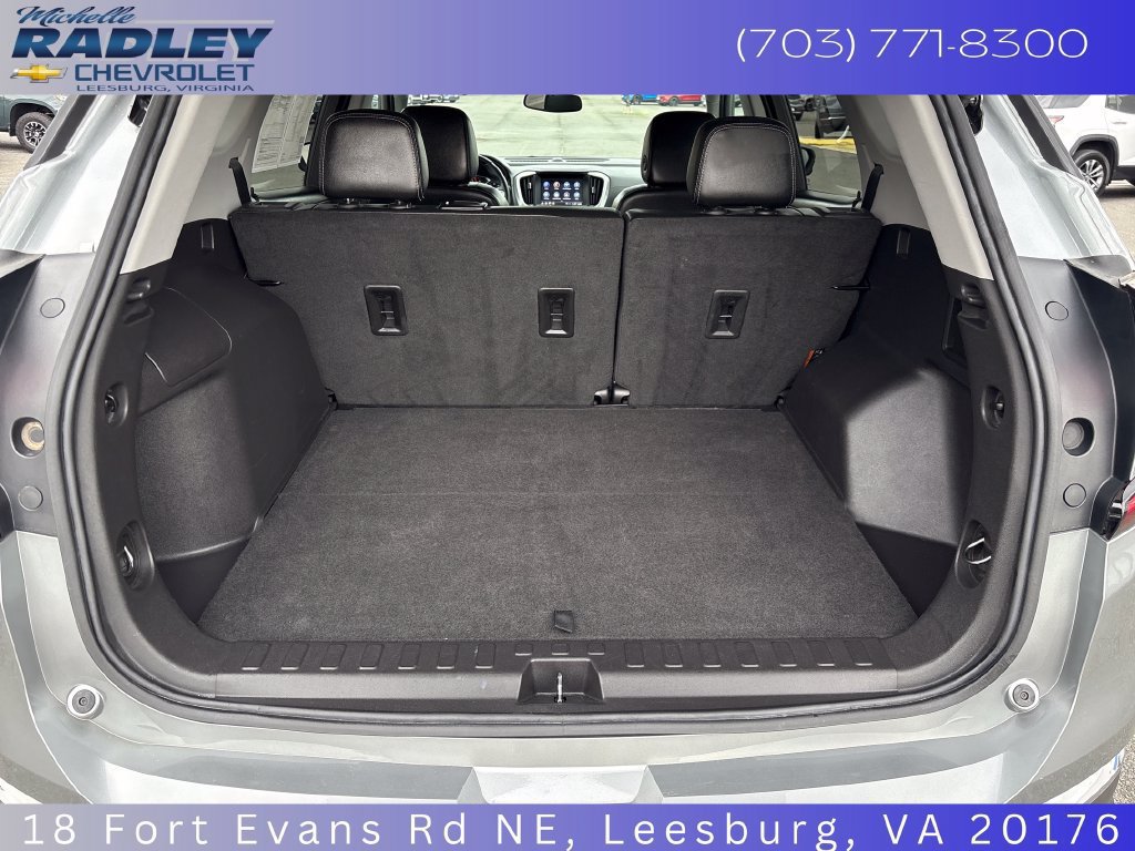 Used 2024 GMC Terrain SLT AWD/4WD image 11