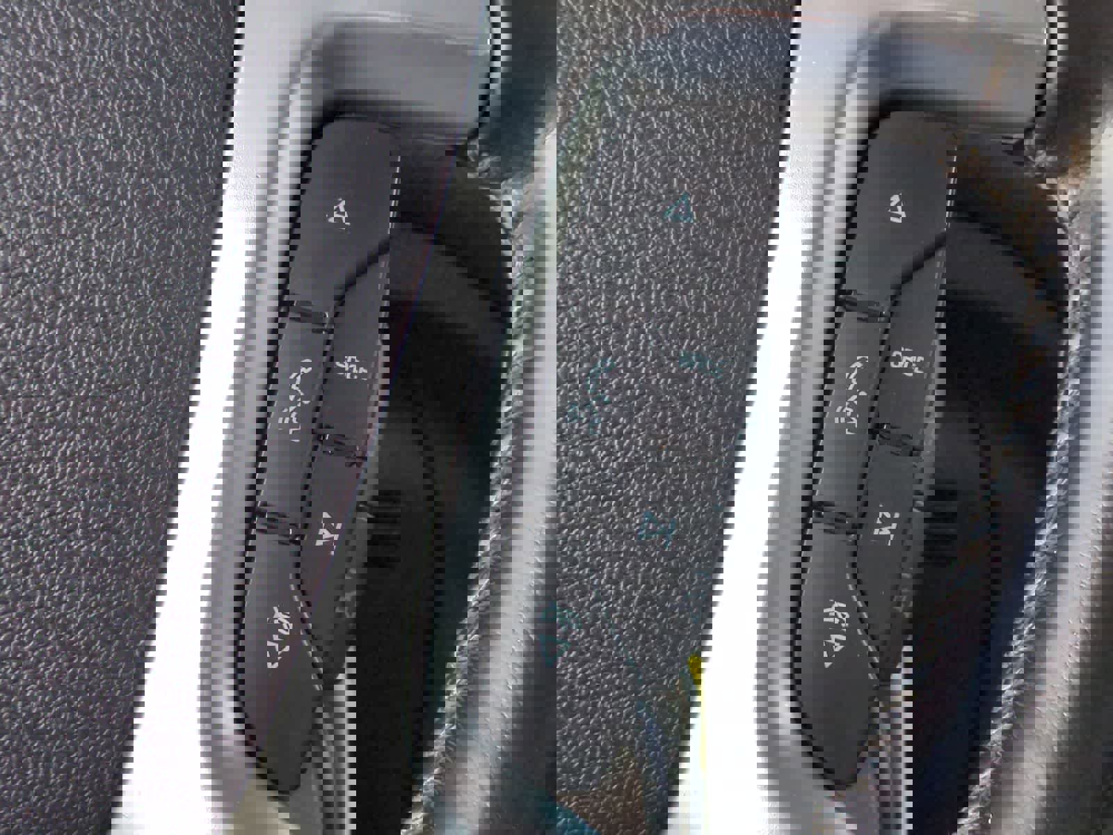 Used 2015 Chevrolet Traverse LT AWD/4WD image 25