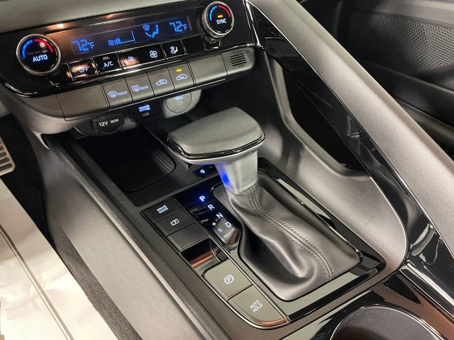 Certified 2025 Hyundai Elantra SEL image 9