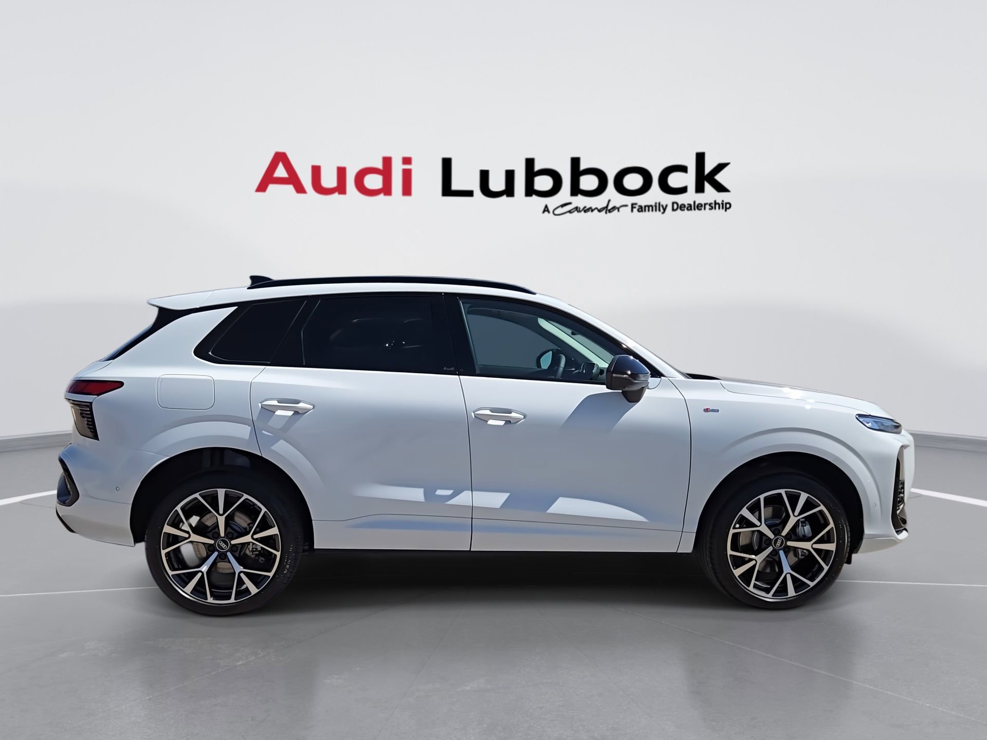 New 2026 Audi Q3 quattro 2.0T image 9