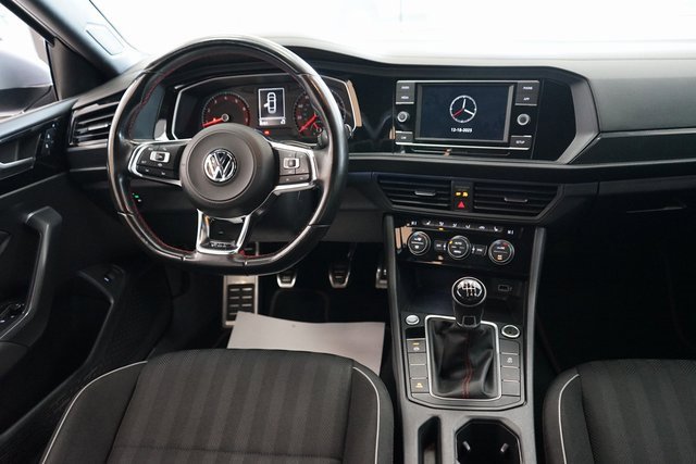 Used 2019 Volkswagen Jetta GLI image 10