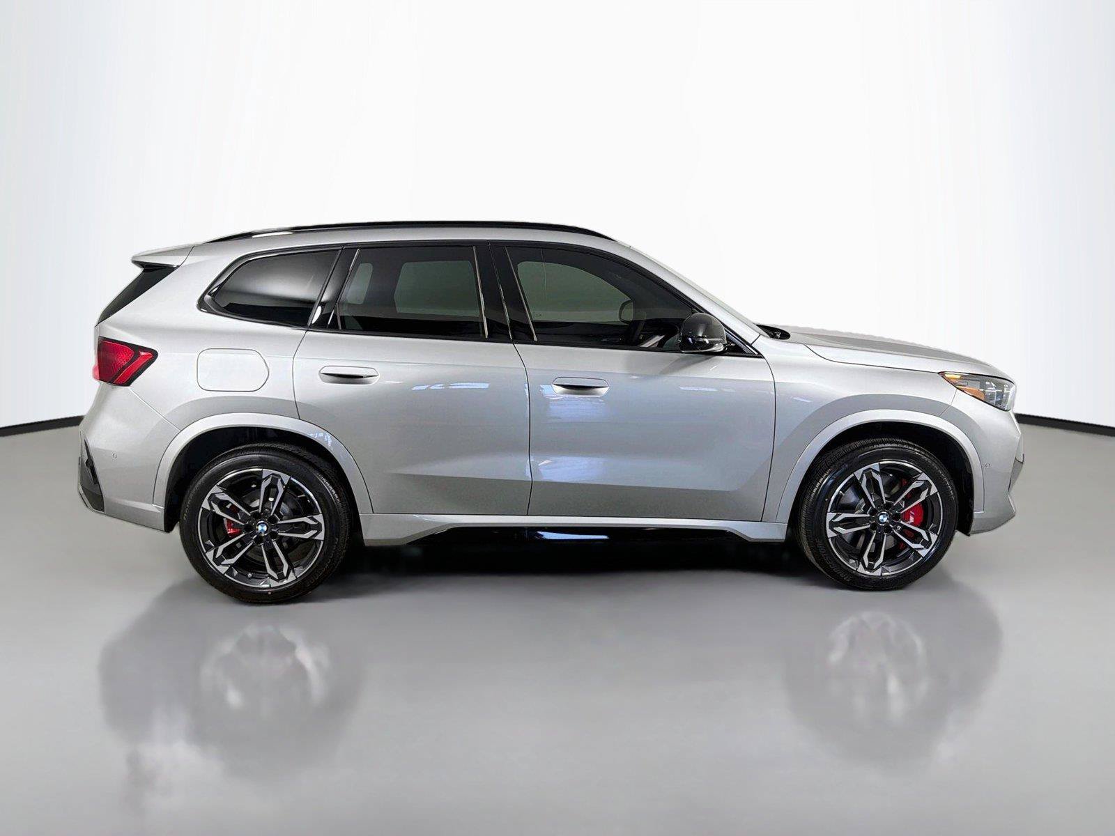 New 2027 BMW X1 xDrive28i AWD/4WD image 4