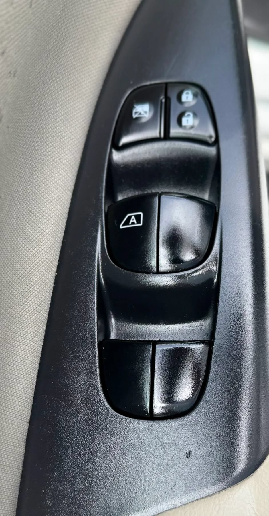 Used 2017 Nissan Sentra S FWD image 22