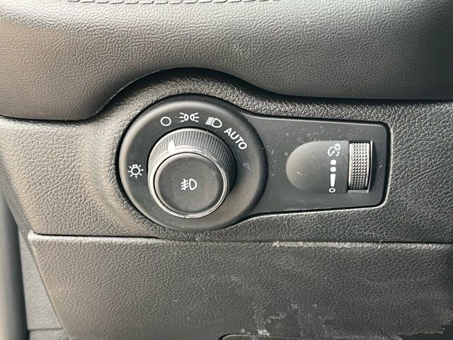 Used 2022 Dodge Durango GT image 22