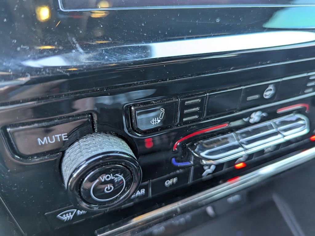 Used 2022 Jeep Grand Cherokee Altitude image 22