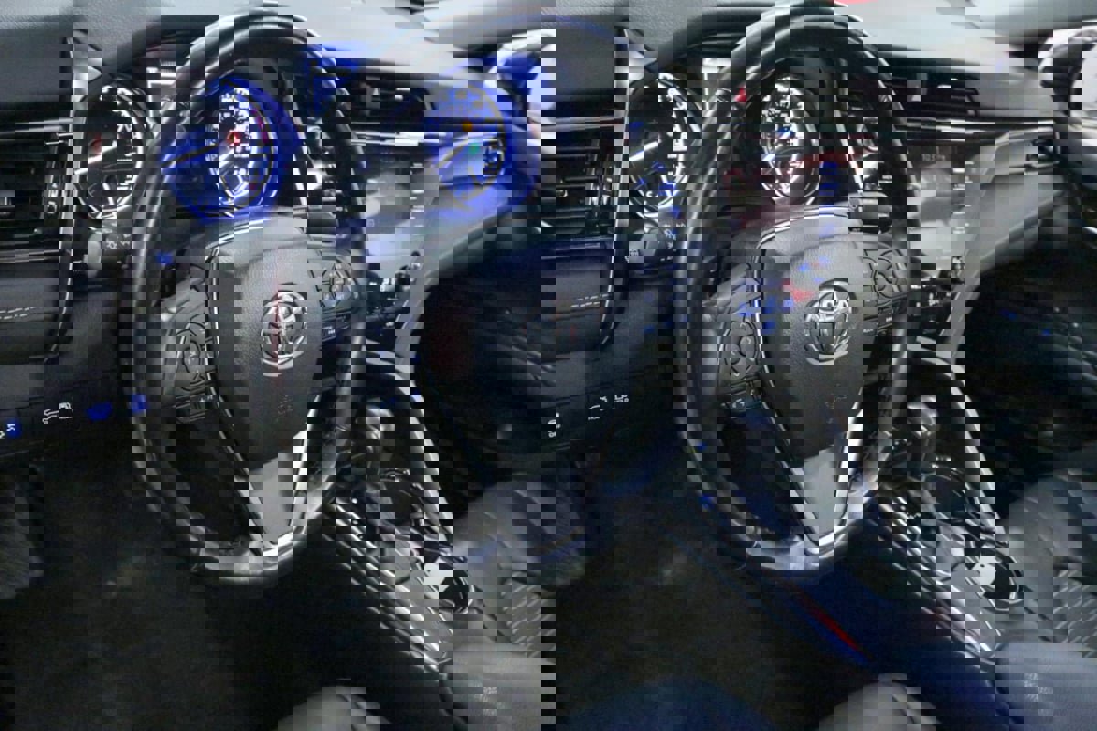 Used 2020 Toyota Camry SE w/ Audio Package image 13