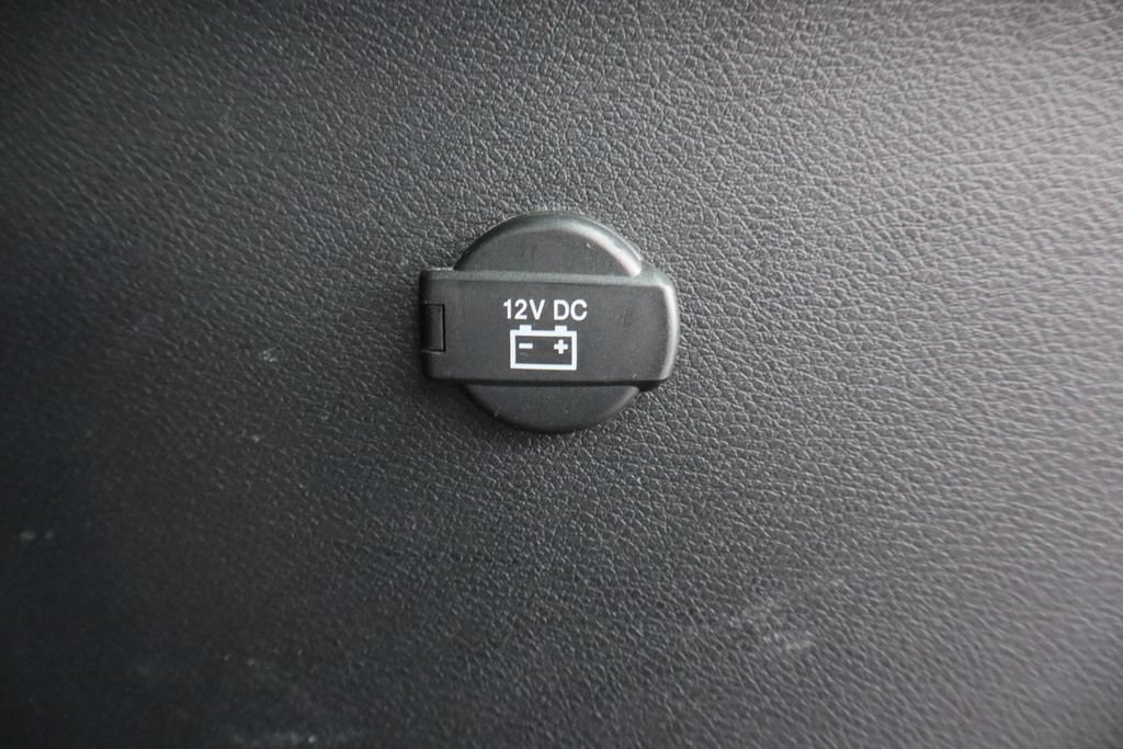 Used 2018 Chrysler Pacifica Touring Plus w/ S Appearance Package FWD image 33