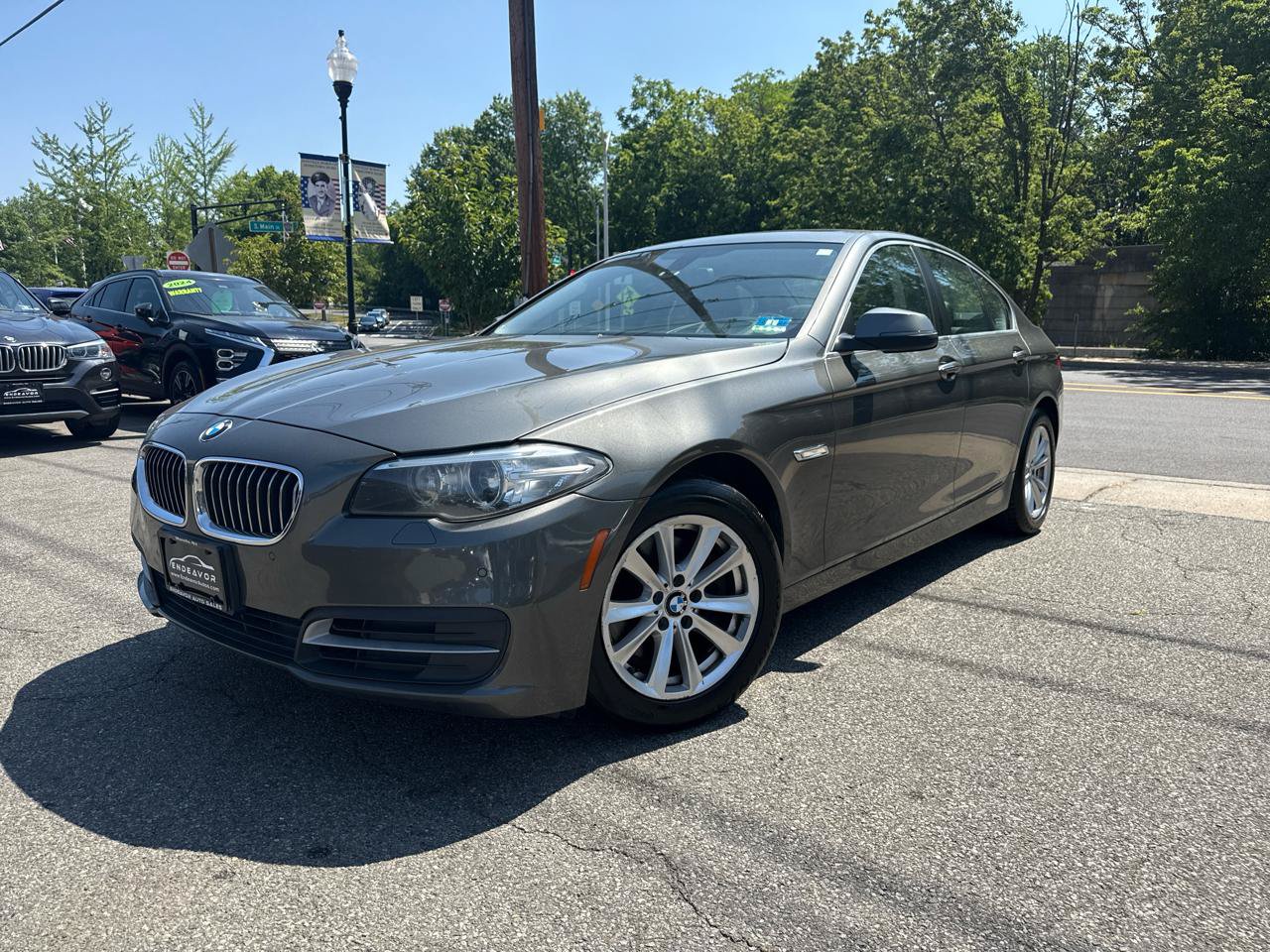 Used 2014 BMW 528i xDrive Sedan AWD/4WD image 3